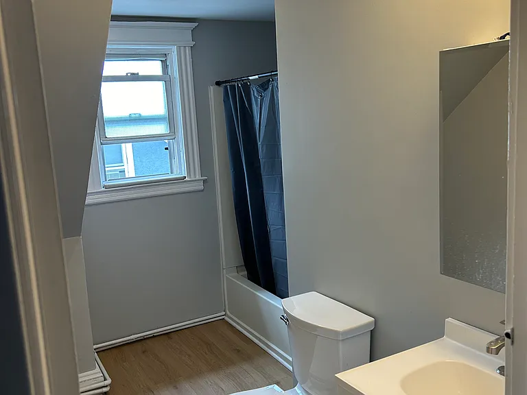 766 Farmington Ave #3 — Photo 7