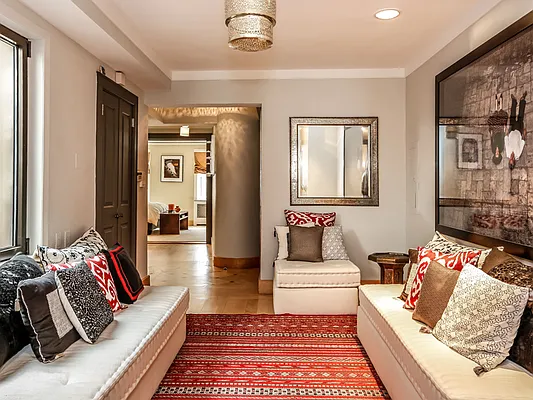 Sold by Sotheby's International Realty | media 14