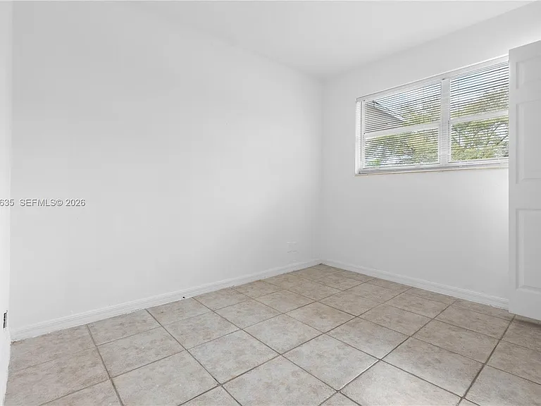 3061 NE 4th Ave — Photo 16