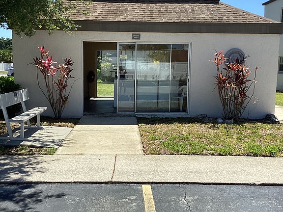 4th image of 7701 Starkey Rd APT 110