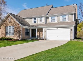 320 Kildere Ct, Grayslake, IL 60030