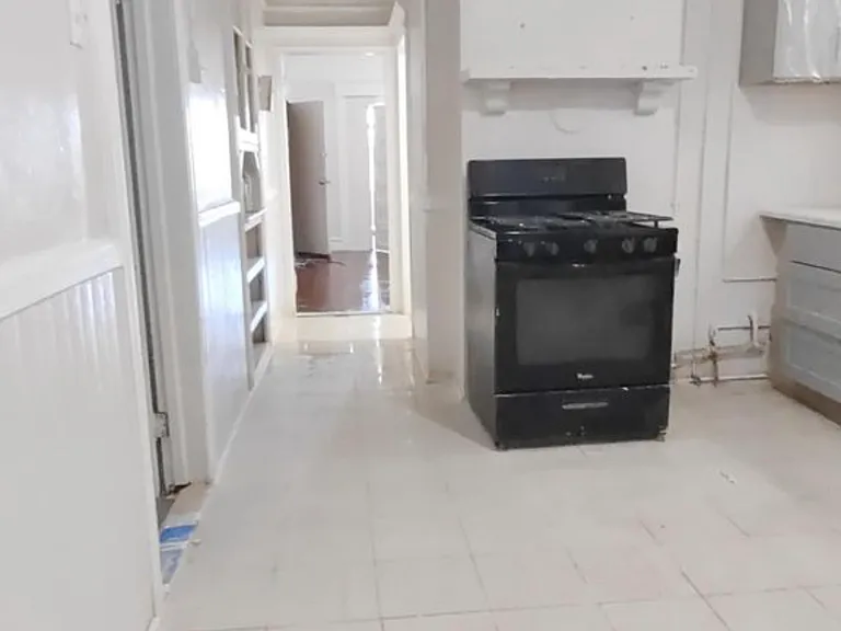 482 Irvine Turner Blvd #2 — Photo 5