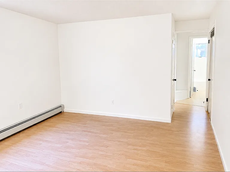 14643 Karlov Ave #B — Photo 3