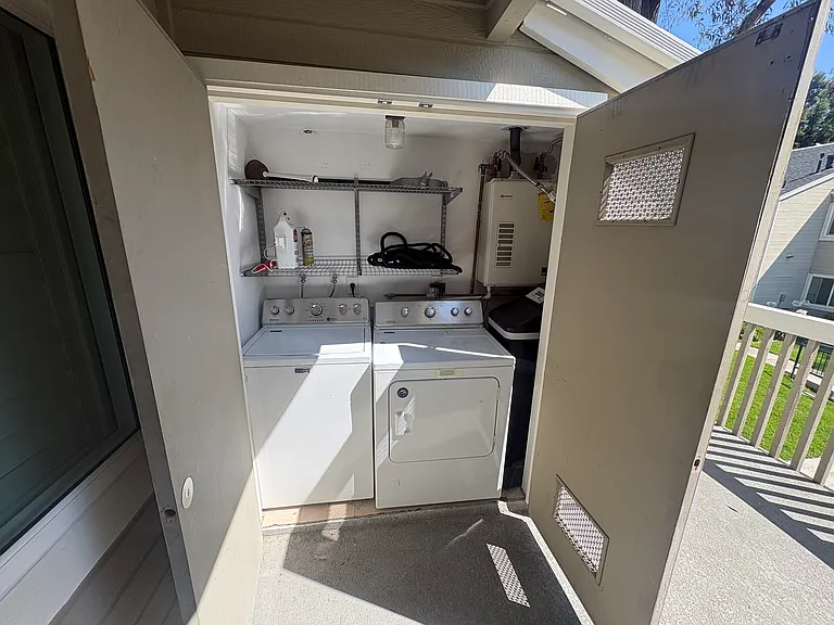 23469 Cambridge Rd — Photo 4