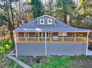 8065 Grinder Ln, North Huntingdon, PA 15642