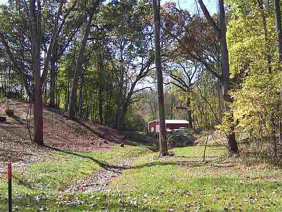 3rd image of 9 Trailside Dr