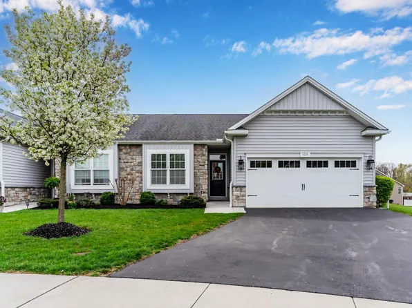 1635 Shady Maple Ct, Mechanicsburg, PA 17050