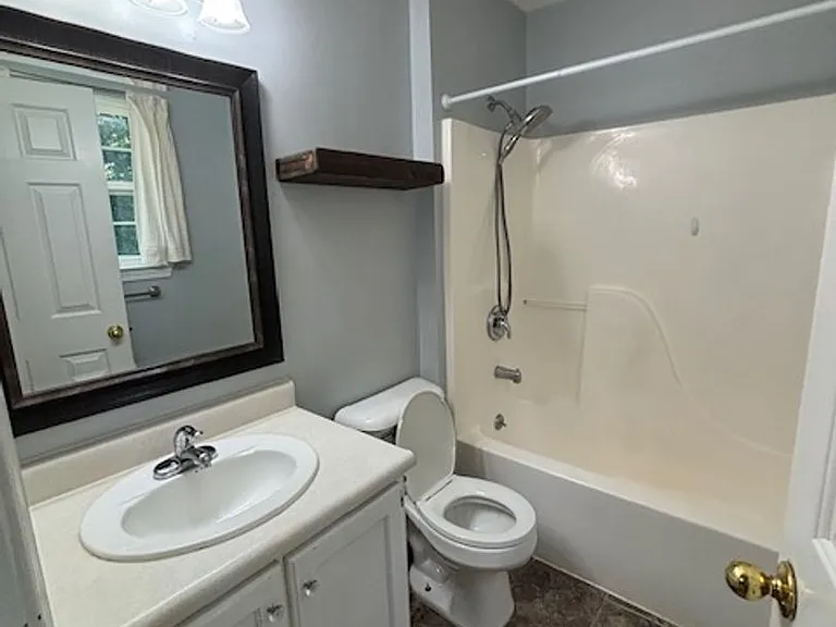 210 Scarlet Ave — Photo 11