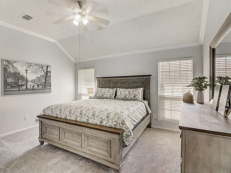 6302 Mount Vernon Dr — Photo 25