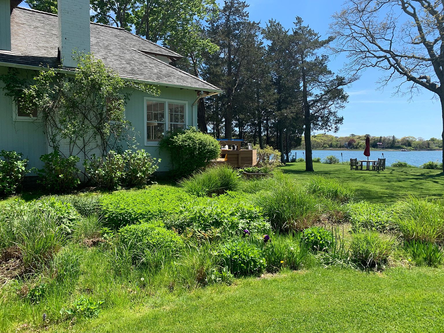 102 Towd Point Rd, Southampton, NY 11968 Zillow