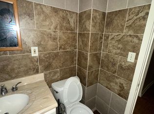 199 Caroline St APT 1R, Derby, CT 06418