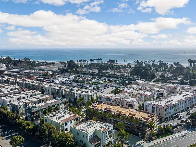 Doheny Way — Photo 23