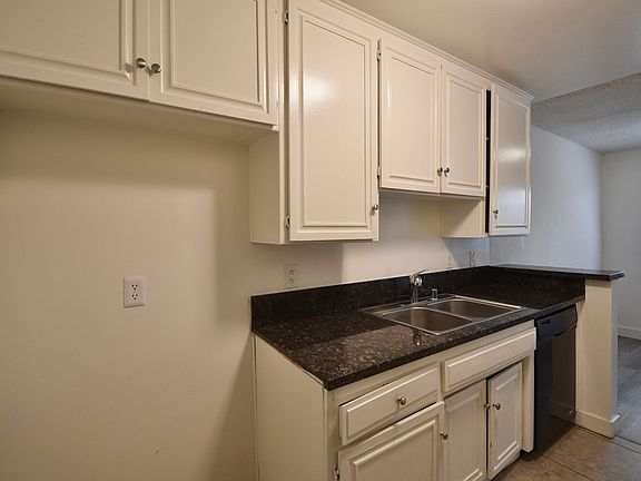 5th image of 14710 Burbank Blvd APT 112