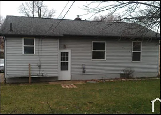 3 bed, 850 sqft, $900 — Photo 3