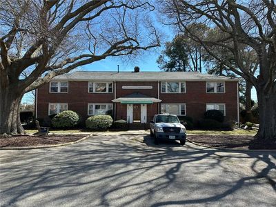 320 24th St APT 3, Virginia Beach, VA, 23451