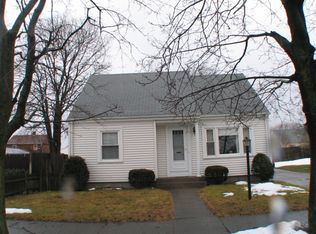 230 Bloomfield St, Pawtucket, RI 02861