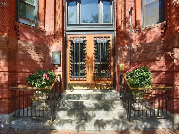 271 Dartmouth St #1L, Boston, MA 02116