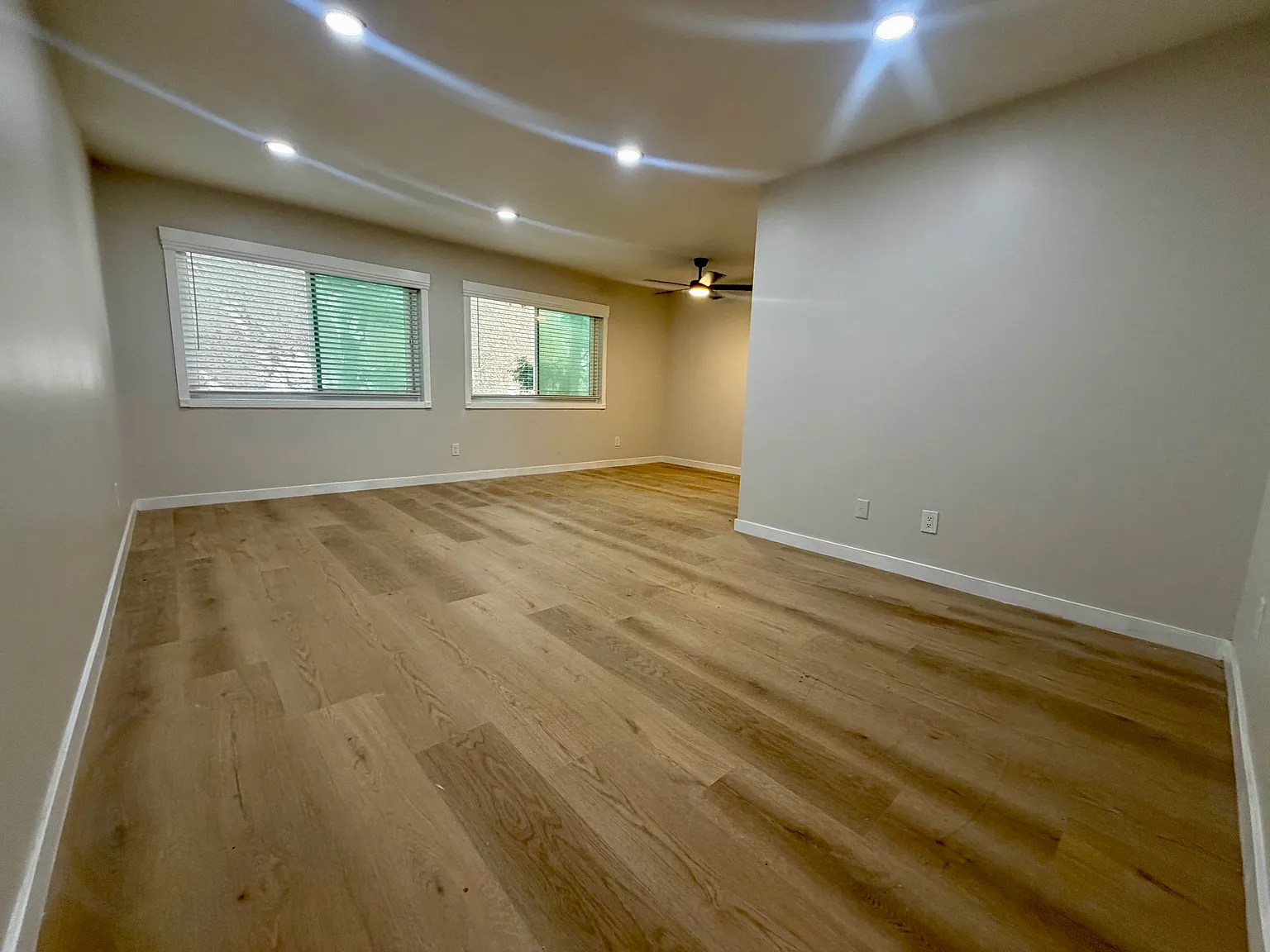 2 bed, $3,095 — Photo 4