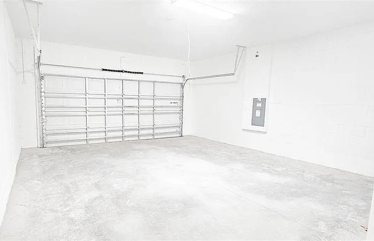 429 Silver Palm Dr — Photo 20