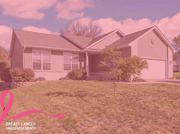 2320 Creekside Dr, Hiawatha, IA 52233
