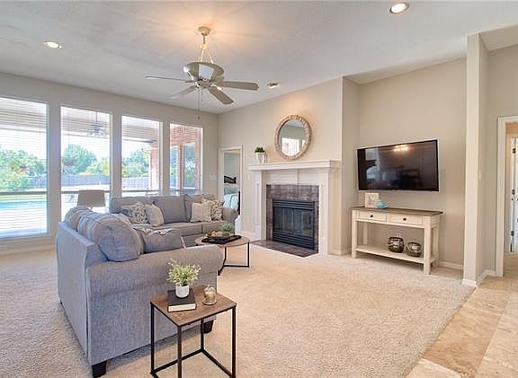 3rd image of 120 Meadow Glen Ln