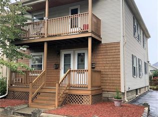 133 Robinson Ave, Pawtucket, RI 02861