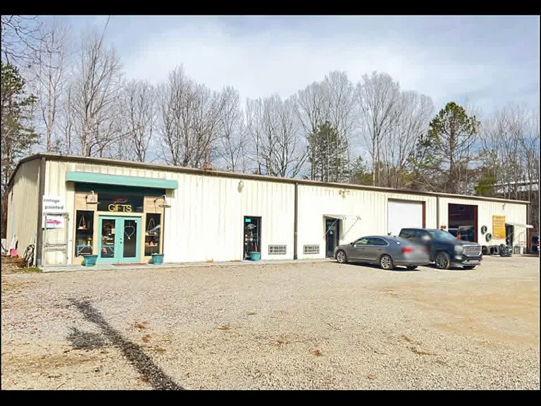 2016 Blue Ridge Hwy — Photo 1