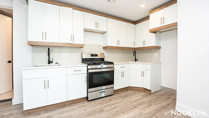 Rented by Nooklyn NYC LLC | media 20