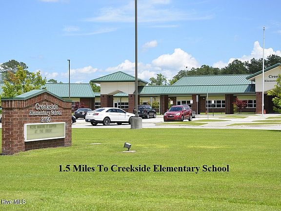 5th image of 1012 Croaker Court