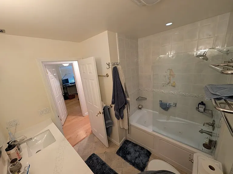 3235 Los Prados St — Photo 10