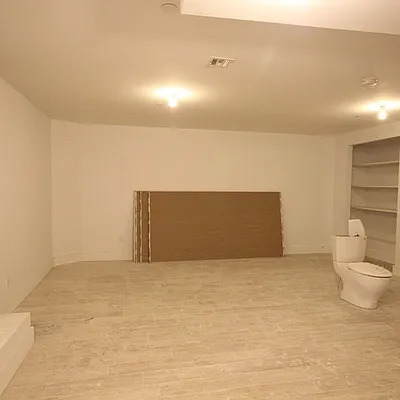 Rented by Nooklyn NYC LLC | media 31