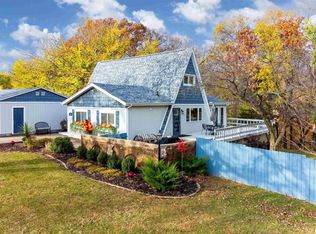 28042 218th St, Le Claire, IA 52753