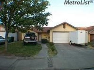 1216 Pine Tree Ln, Modesto, CA 95351