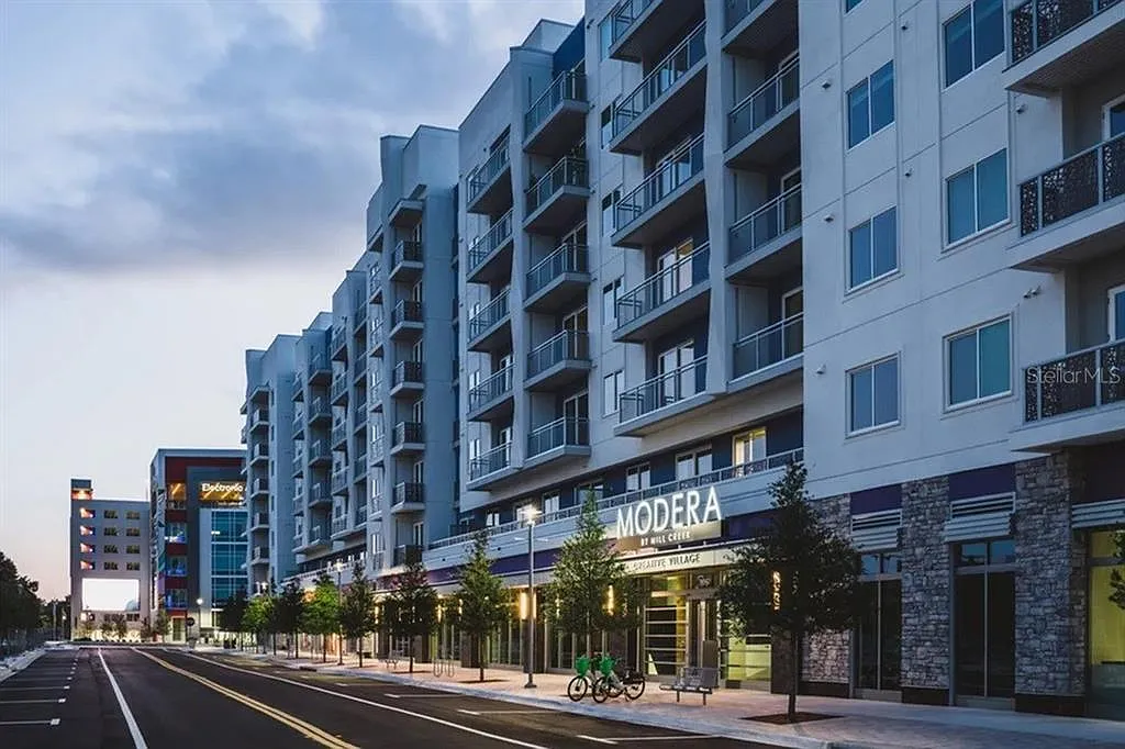 1 bed, 1.0 bath, 609 sqft, $1,850 — Photo 2
