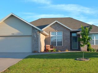 706 Colby St, Willard, MO 65781