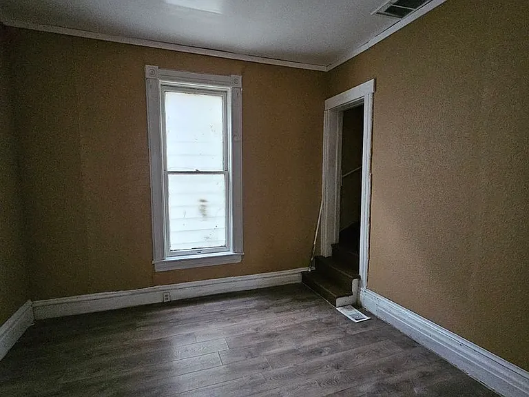 1812 NE Monroe St — Photo 6