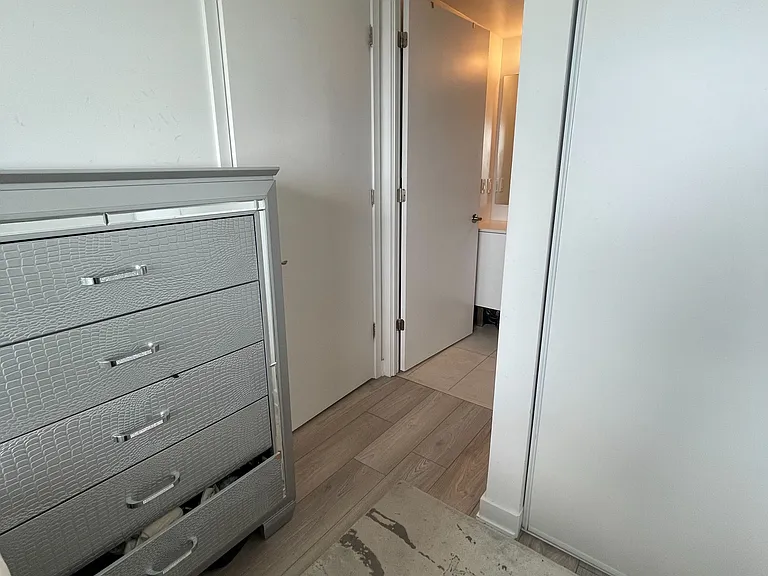 8 Tippett Rd #808 — Photo 6
