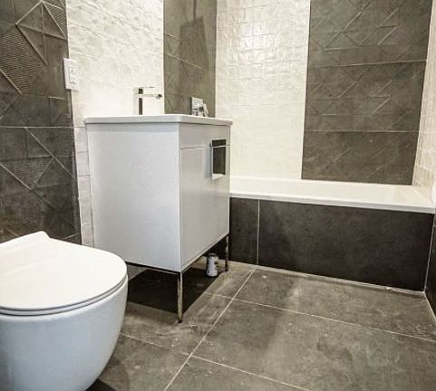 4th image of 875 Park Ave #1B