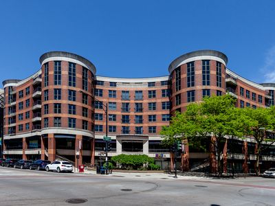 350 W Belden Ave APT 508, Chicago, IL, 60614