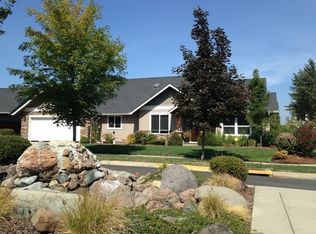 1189 Sun Glo Dr, Grants Pass, OR 97527