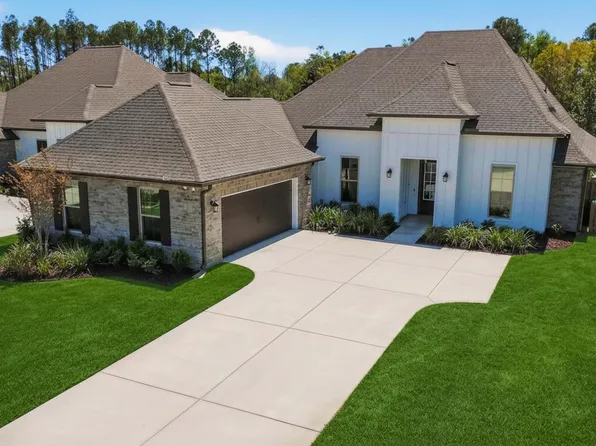 120 Lumen Loop, Freeport, FL 32439