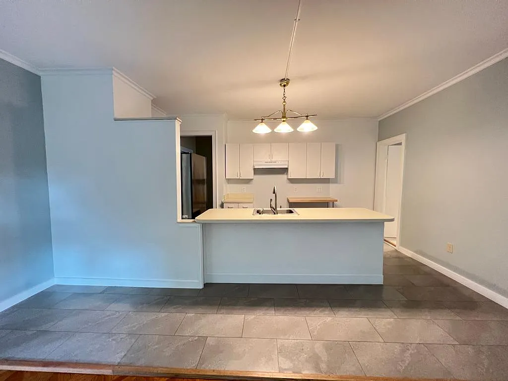 Building Photo - 569 Whitney Ave #1R
