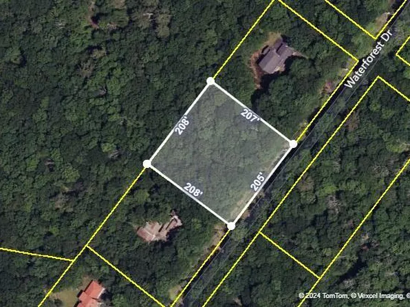 Water Forest Dr, Milford, PA 18337