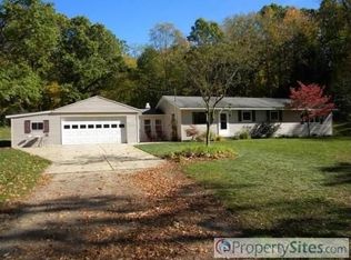 2330 N Loop Rd, Middleville, MI 49333