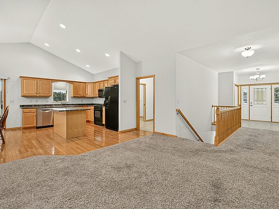 2nd image of 1908 Countryview Dr