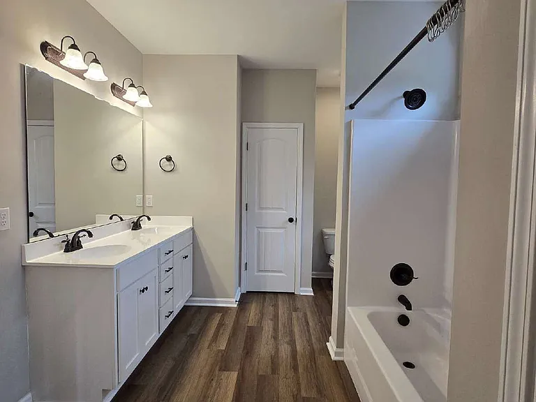 205 Buckeye Ct N — Photo 13