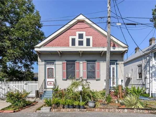 444 Esteban St, Arabi, LA 70032
