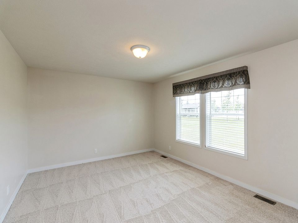 2001 SE 27th St, Grimes, IA 50111 Zillow