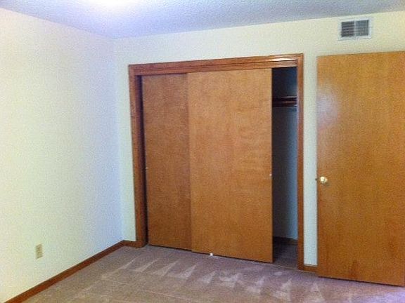 4th image of 13121 Richland Ave APT 11