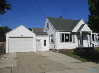 2476 Starr Ave, Oregon, OH 43616